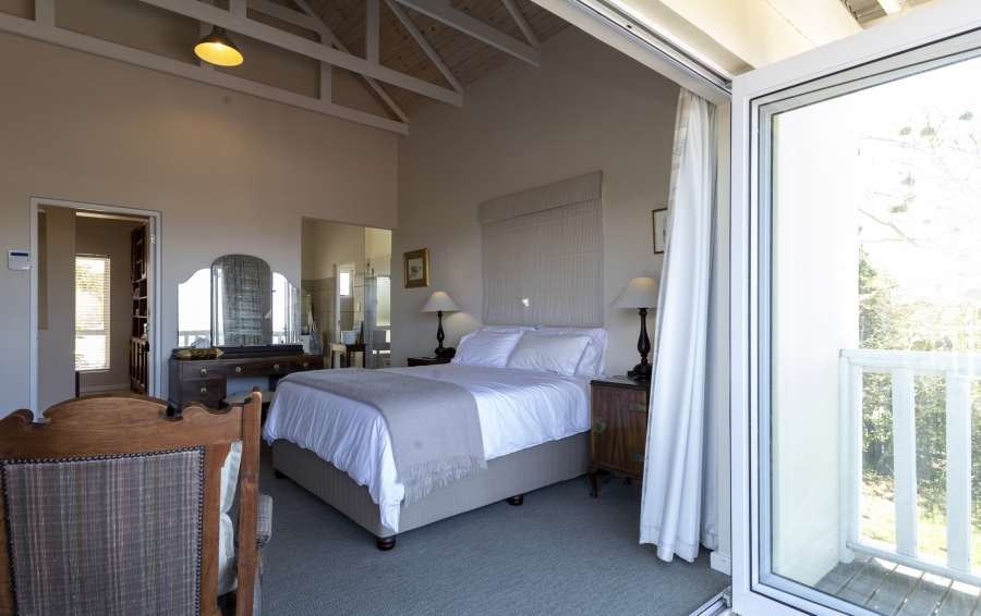 5 Bedroom Property for Sale in Kleinemonde Eastern Cape